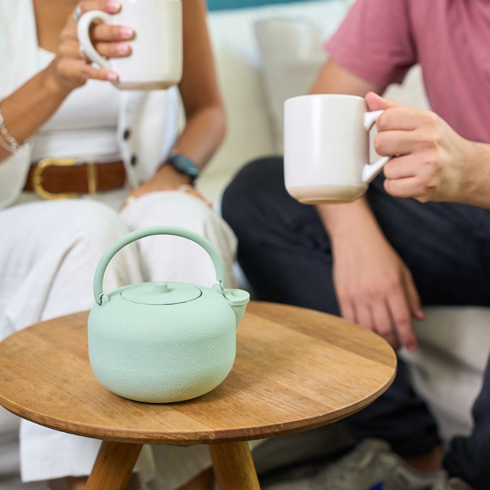 Tetera de hierro con esmalte interior